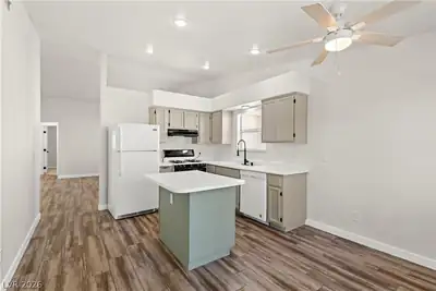 7564 Durham Hall Avenue 201, Las Vegas, NV 89130 Kitchen