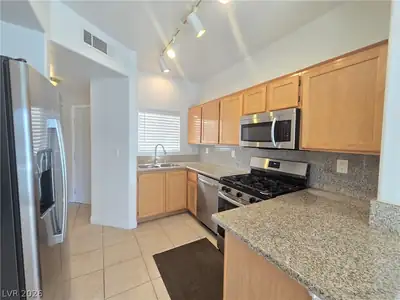 8501 West University Avenue 2074, Las Vegas, NV 89147 Kitchen