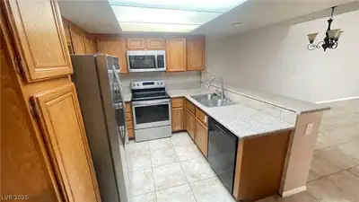 8900 Antioch Way, Las Vegas, NV 89117 Kitchen