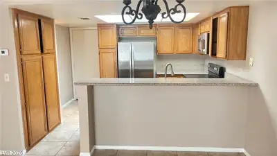 8900 Antioch Way, Las Vegas, NV 89117 Kitchen
