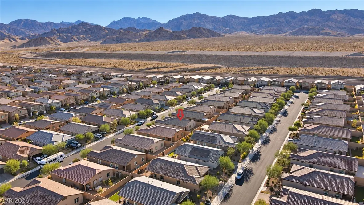 10944 Stone Crossing Avenue, Las Vegas, NV 89166