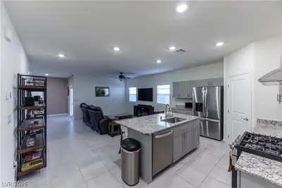 10944 Stone Crossing Avenue, Las Vegas, NV 89166 Kitchen