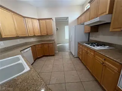 5113 Ackaburg Court, Las Vegas, NV 89130 Kitchen