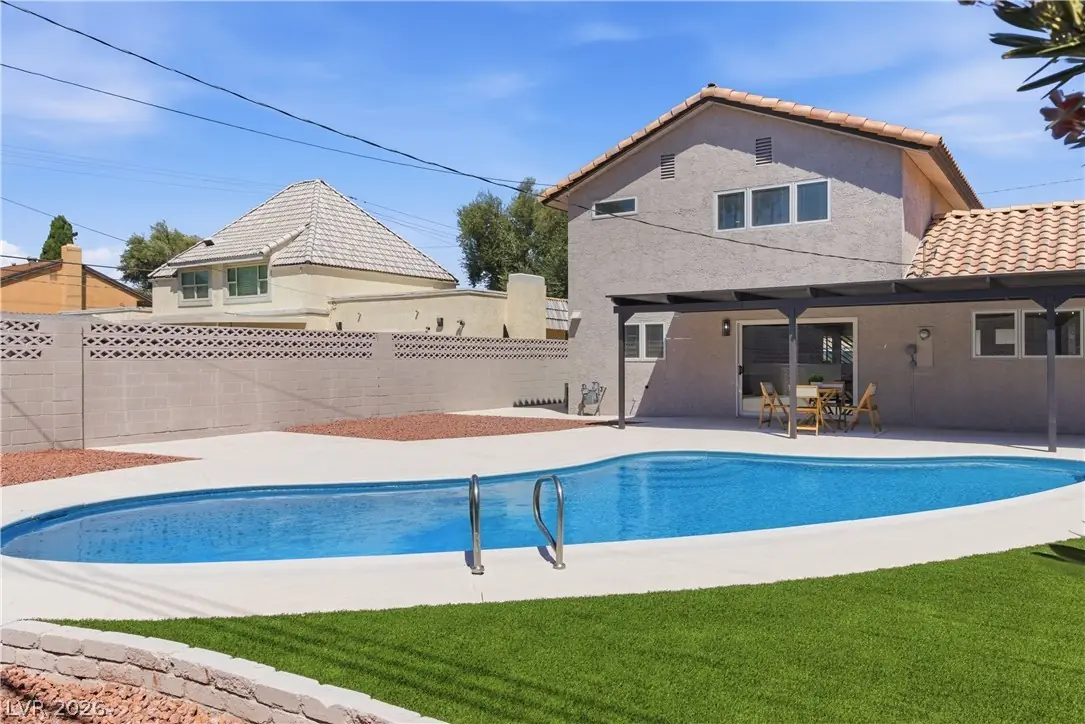 2000 Westlund Drive, Las Vegas, NV 89102