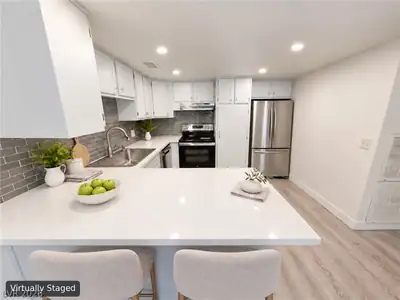 3708 Heritage Avenue, Las Vegas, NV 89121 Kitchen