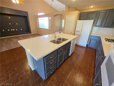 209 Opera House Street, Henderson, NV 89012 Kitchen