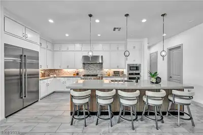 9712 South Tenaya Way Las Vegas, NV 89178