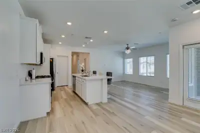7312 North Decatur Boulevard 6, North Las Vegas, NV 89131 