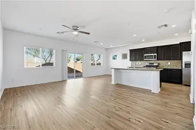 1122 Bradley Bay Avenue Henderson, NV 89014