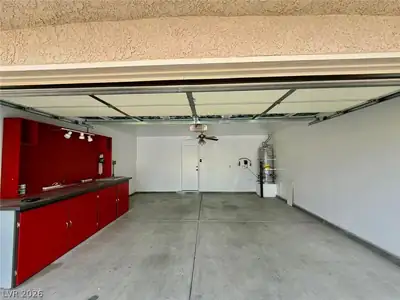3937 Copperhead Hills Street, Las Vegas, NV 89129 Garage