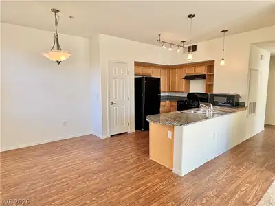 50 Aura De Blanco Street 15101, Henderson, NV 89074 Kitchen