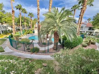 5412 Harmony Green Drive 202, Las Vegas