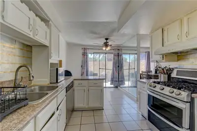 4441 Sirius Avenue, Las Vegas, NV 89102 Kitchen