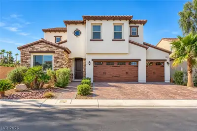393 Via San Remo Circle, Henderson, NV 89011 Front of Structure