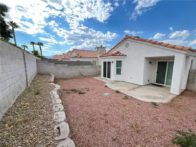 6633 LUND Drive, Las Vegas, NV 89108 Back of Structure