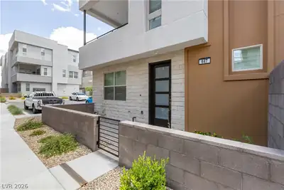647 Spotted Falcon Street, Las Vegas, NV 89138 