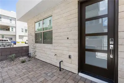 647 Spotted Falcon Street, Las Vegas, NV 89138 