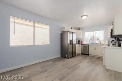 1900 Cameron Street, Las Vegas, NV 89102 Kitchen