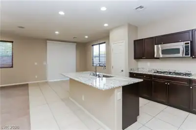 10320 Pima Crossing Avenue, Las Vegas, NV 89166 Kitchen