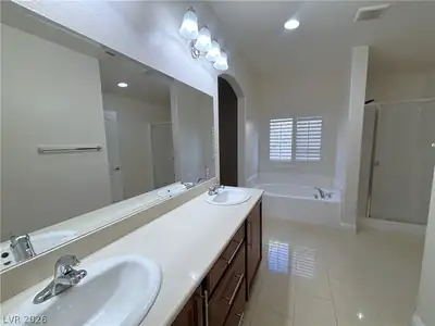 7996 Whitlocks Mill Avenue, Las Vegas, NV 89147 Primary Bathroom