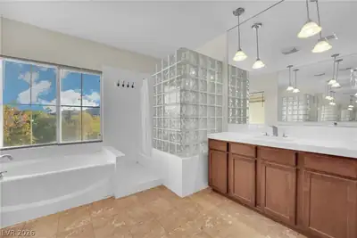 11631 Suburban Road, Las Vegas, NV 89135 Primary Bathroom