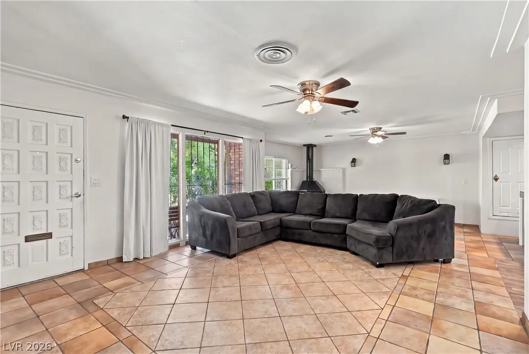 2828 Willoughby Avenue, Las Vegas, NV 89101