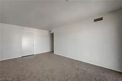 1405 Vegas Valley Drive 162, Las Vegas, NV 89169 Living Room