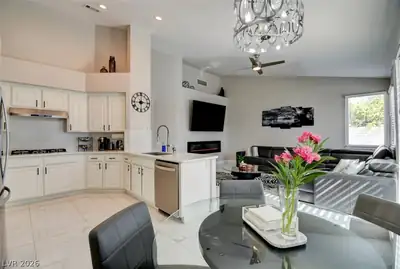 1508 Breeze Canyon Drive, Las Vegas, NV 89117 Kitchen