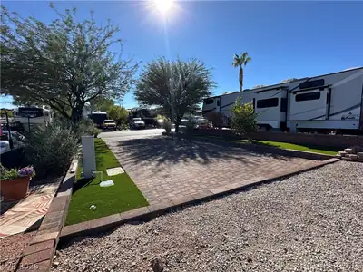 843 Pelican Way, Boulder City, NV 89005 Parking