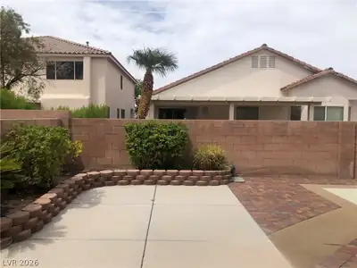 7606 Brambleberry Court, Las Vegas, NV 89113 Yard