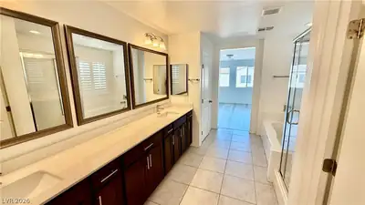 2126 Mystic Wave Road, North Las Vegas, NV 89031 Primary Bathroom