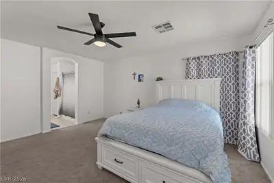 5015 Droubay Drive, Las Vegas, NV 89122 Bedroom