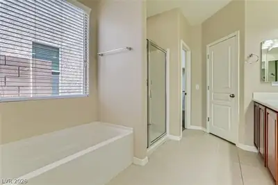 7001 Florido Road, Las Vegas, NV 89178 Primary Bathroom