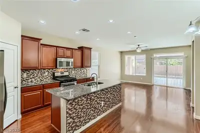 7001 Florido Road, Las Vegas, NV 89178 Kitchen