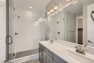 320 Cape Seville Place, Henderson, NV 89015 Bathroom