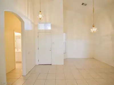 10325 WHISPY WILLOW Way, Las Vegas, NV 89135 Entrance Foyer
