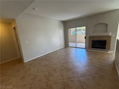 2050 West Warm Springs Road 4011, Henderson, NV 89014 Living Room