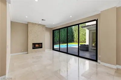 204 Satin Mist Court, Las Vegas, NV 89144 Living Room