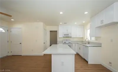 660 East San Lorenzo Street 2, Pahrump, NV 89048 Kitchen