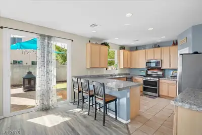 6987 Double Vista Way, Las Vegas, NV 89142 Kitchen