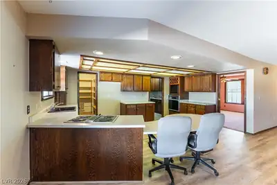 8520 West Hammer Lane, Las Vegas, NV 89149 Kitchen