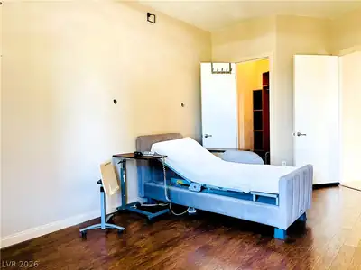360 East Desert Inn Road 507, Las Vegas, NV 89109 Bedroom