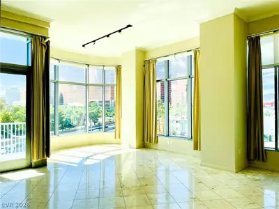 360 East Desert Inn Road 507, Las Vegas, NV 89109 Living Room