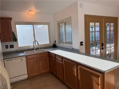 5829 Halfmoon Way, Las Vegas, NV 89108 Kitchen