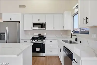 1013 Greystone Drive, Las Vegas, NV 89108 Kitchen