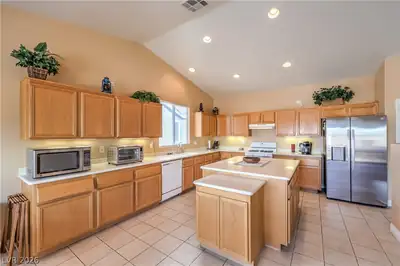 2710 Port Lewis Avenue, Henderson, NV 89052 Kitchen