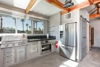8175 Arville Street 142, Las Vegas, NV 89139 Kitchen