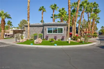 8175 Arville Street 142, Las Vegas, NV 89139 Front of Structure