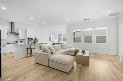 8935 Cassia Winds Street, Las Vegas, NV 89166 Living Room
