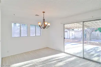 1517 Bryn Mawr Avenue, Las Vegas, NV 89102 Dining Area